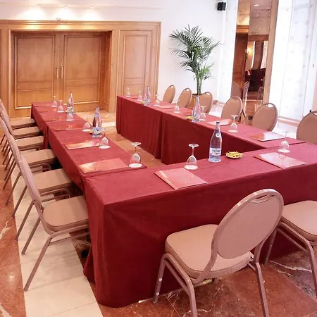 Hotel Lamaro
