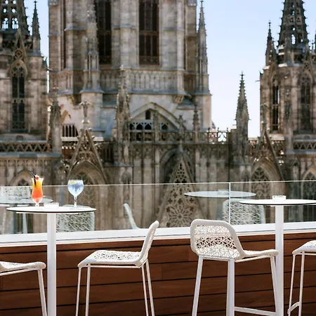 Lamaro Hotell 5*