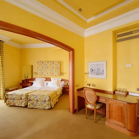 Lamaro Hotel 5*