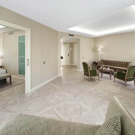 Hotel Lamaro 5*
